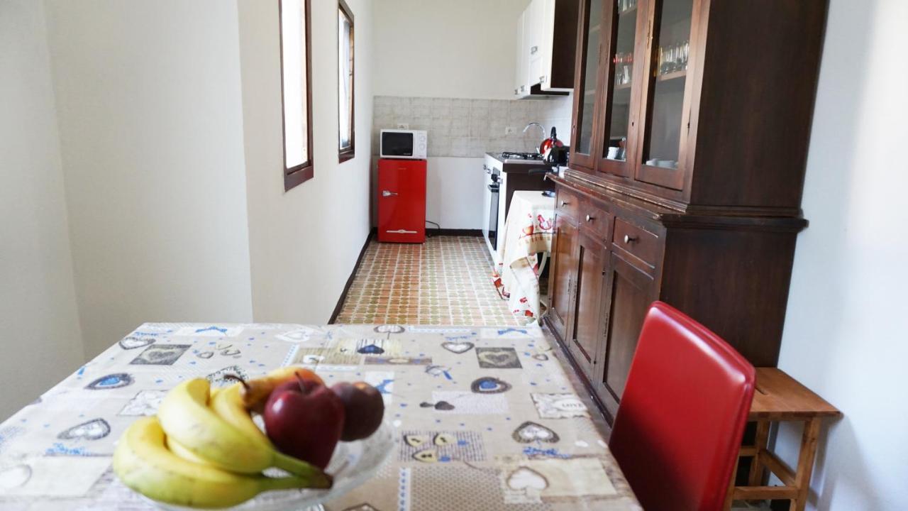 La Corte Di Santa Croce Bosa Εξωτερικό φωτογραφία